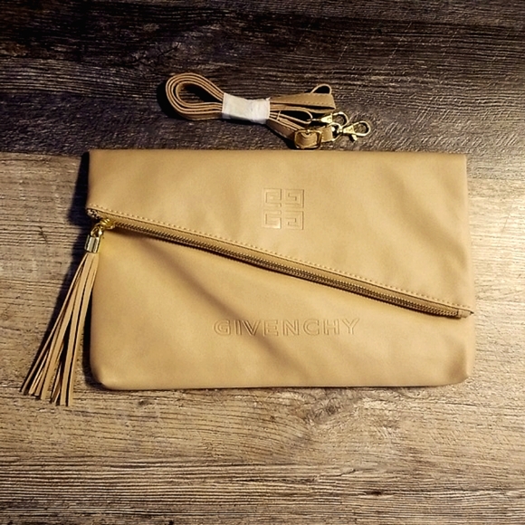 GIVENCHY Crossbody Tan New NWT Tassel Monogram Adjustable Strap Magnet/Zipper - Picture 1 of 17